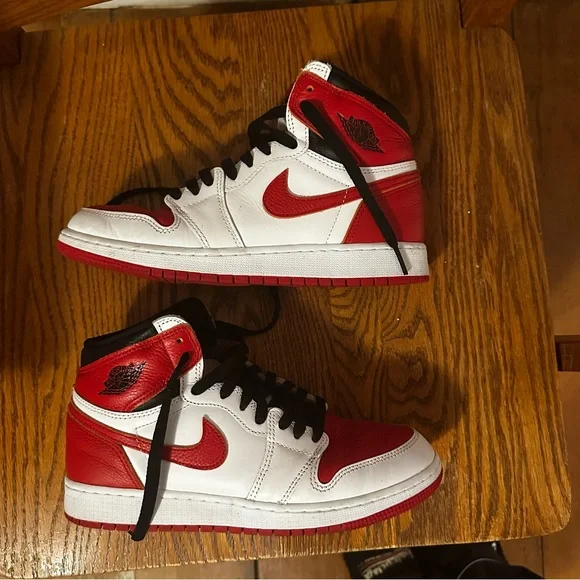 AIR JORDAN 1 RETRO HIGH OG HERITAGE - Picture 3 of 7